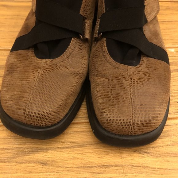 Thierry Rabotin women snakeskin leather Lena slip on shoes 6.5-7 - Picture 2 of 8